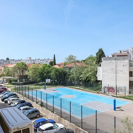 S&S Luxury Apartment 10 Minutes To Old Town