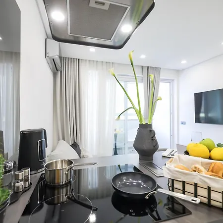 S&S Luxury Apartment 10 Minutes To Old Town
