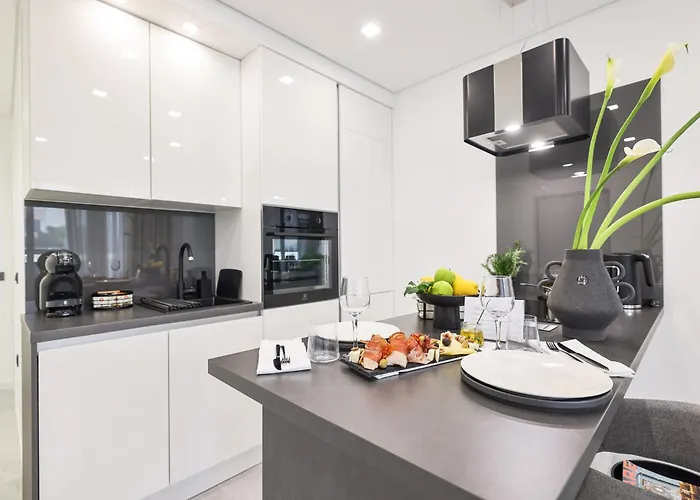 S&s Luxury With Balcony, 10 Minutes Walk To Old Town, Free Parking Zadar