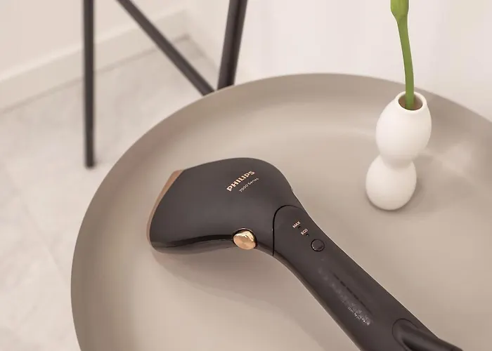 S&s Luxury With Balcony, 10 Minutes Walk To Old Town, Free Parking Appartement *